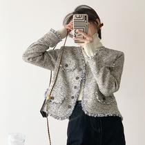 Grey Short Coat Lady 2022 Spring Autumn New name Yuanyuan Temperament Design High End Small Fragrant Wind Long Sleeve Blouse