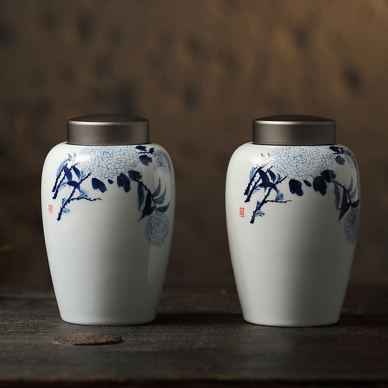 Jingdezhen hand - made ceramic tea altar portable storage POTS home with sealed as cans caddy fixings POTS