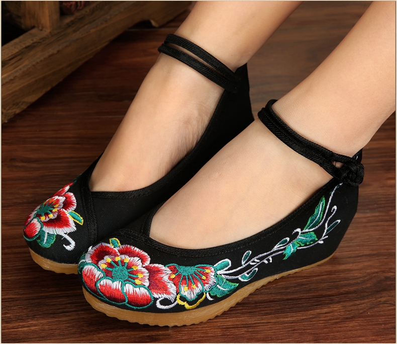 族韵北京女布鞋春秋款广场舞民族风拼色绑带绣花鞋内增高坡跟单鞋