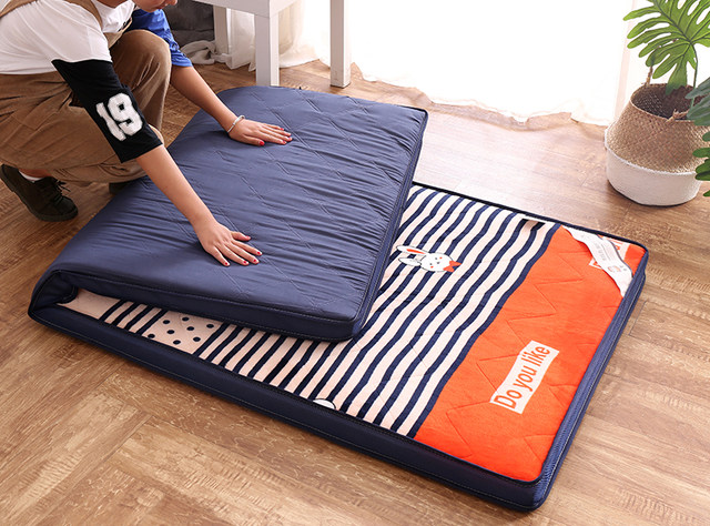 ຕຽງນອນຫ້ອງນອນ mat thickened folding step meter mattress ປ້ອງກັນຄວາມຊຸ່ມ ຕຽງດ່ຽວນັກສຶກສາເສດຖະກິດຫໍພັກ bunk bed