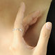 925 Sterling Silver 귀엽고, 세련되고 우아하며, 신선한 별, 별이 가득한 별, 여성용 다이아몬드 감동 반지, 안티 알레르기 성 925 Sterling Silver 귀엽고, 세련되고 우아하며, 신선한 별, 별이 가득한 별, 여성용 다이아몬드 감동 반지, 안티 알레르기 성