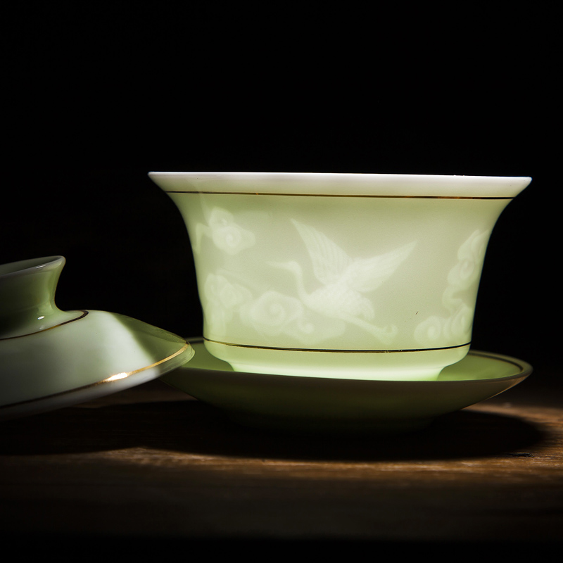 Celadon tureen tea bowl thin foetus tureen ceramic kung fu tea cups for three cups of tea