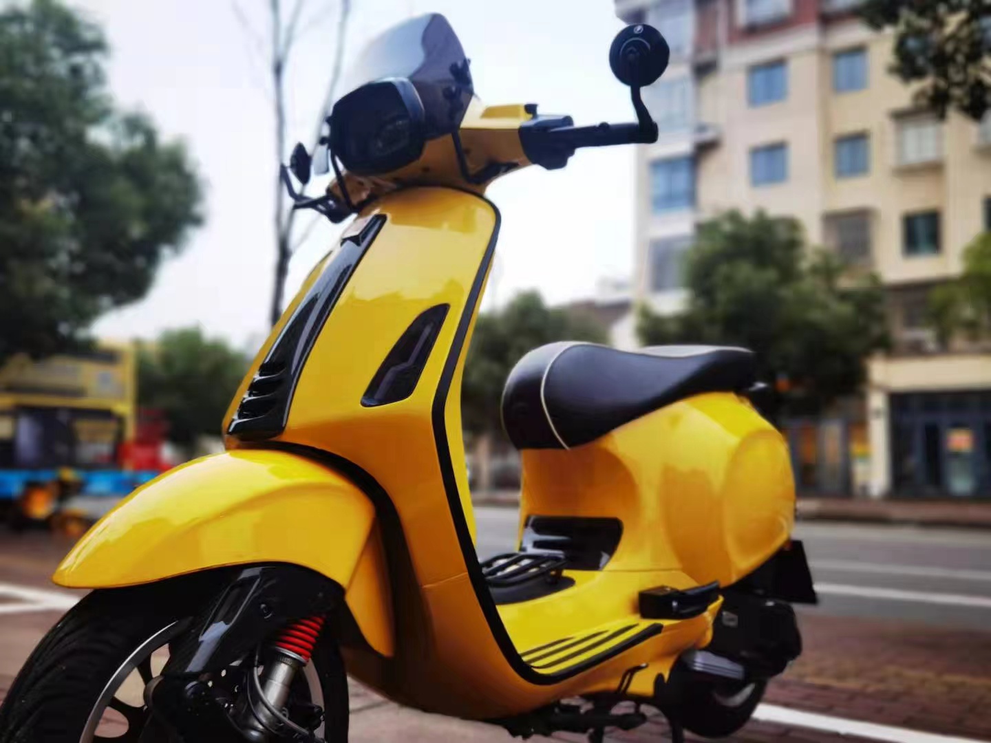 冲刺150vespa全车黑化改装熏黑转向灯尾灯边条领带脚踏尾架全套