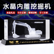 水晶内雕中联重科挖机3D激光雕刻挖掘机定制发动机模型摆件纪念