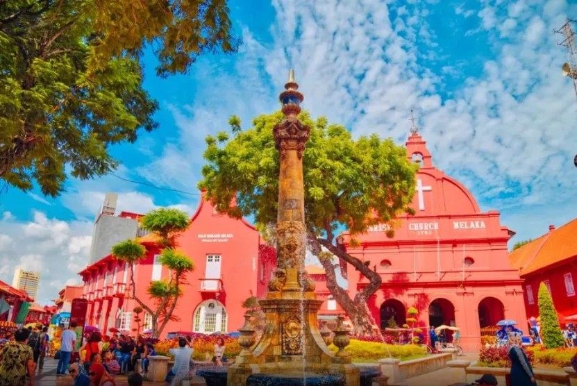 马来半岛最南端,也是欧亚大陆最南端的城市与新加坡隔着柔佛海峡相对