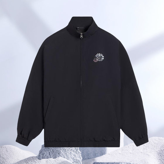 Li Ning's authentic new men's sports and casual fashion stand collar windbreaker jacket jacket AJDS339-1-3
Li Ning's authentic new men's sports and casual fashion stand collar windbreaker jacket jacket AJDS339-1-3