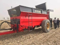 Traction Type Manure Truck Organic Fertilizer Granular Fertilizer Spreader Manure Tractor Farm Home Fertilizer Tractor Hydraulic Bull Goat Chicken Manure Spilled