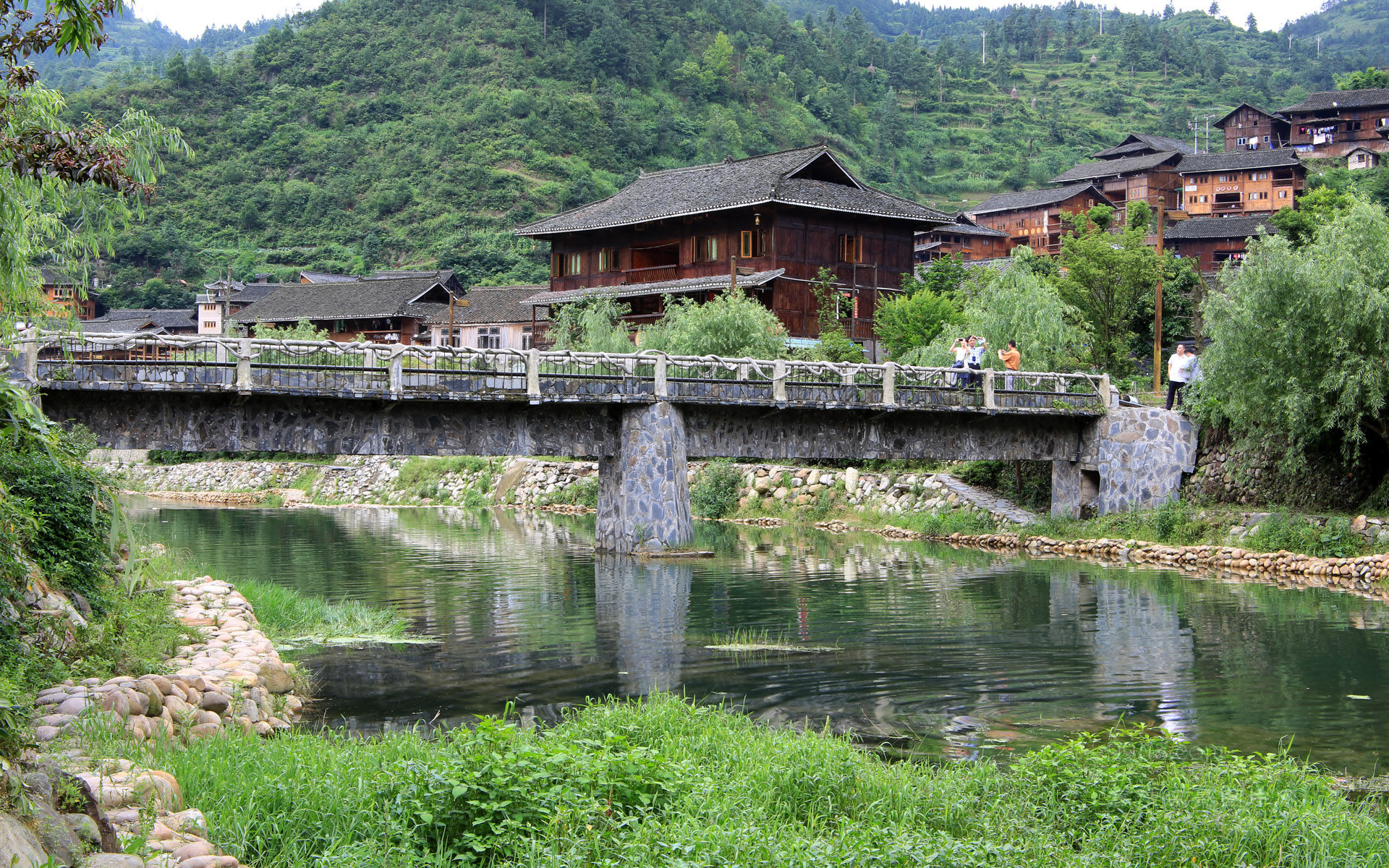 西江千户苗寨,用美丽回答一切