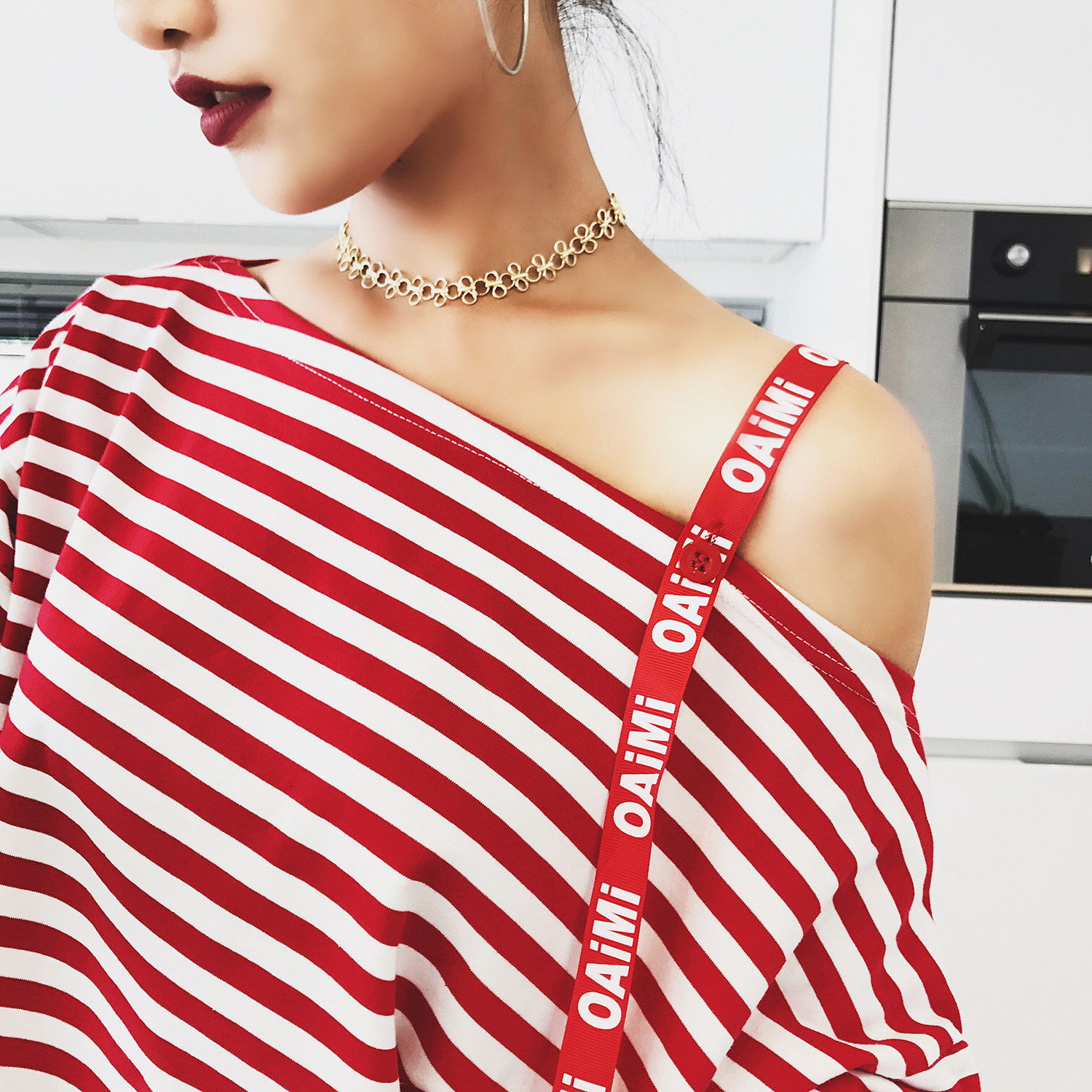 不用p图,穿这些领子的衣服自然变小v脸