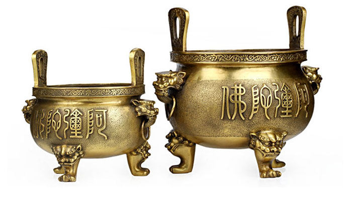 产品介绍: 香炉,佛教中称它宝鼎,除了方形的香炉外;圆形的香炉,都