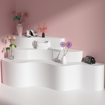 S-shaped leaning against wall Island Display Bench Shop Window Decoration Display Props Shoes Bag Running Water Table High And Low Clothing Shop Soft