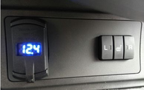 12-24V to 5V 4 2A car charger car Dual USB car charger waterproof modified USB socket voltmeter