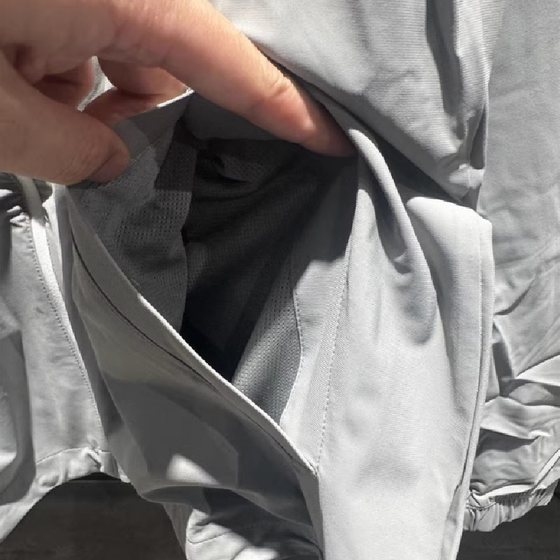 아디다스 남성 폴리 에스테르 섬유 조명, 통기성, 빠른 건조 바람 방전 후드 재킷 JD5735 아디다스 남성 폴리 에스테르 섬유 조명, 통기성, 빠른 건조 바람 방전 후드 재킷 JD5735