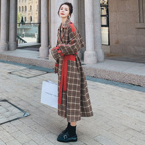 Plaid retro woolen coat womens mid-length 2020 new waist and thin temperament Hepburn style woolen coat
