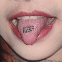 Satans Child Hearts Action Signal KISS Letter Tongue Piercings Titanium Steel Anti-Allergy Short Rod Puncture Ornament