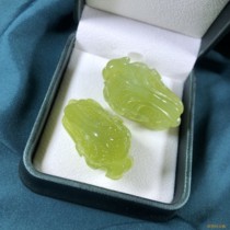 Natural jade pendant pendant sweater chain necklace for men and women with grass green A stock of stone jade Jade Chinese Cabbage Pendant