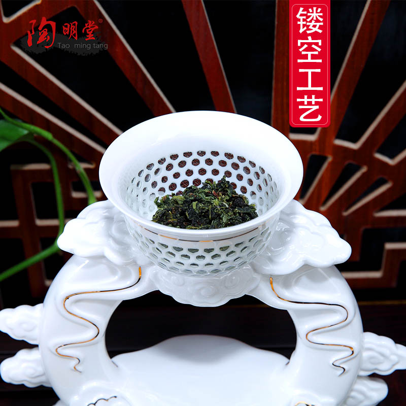 Fully automatic and exquisite tea sets suit household lazy people of blue and white porcelain tea set ceramic creative hollow out of a complete set of kung fu tea set