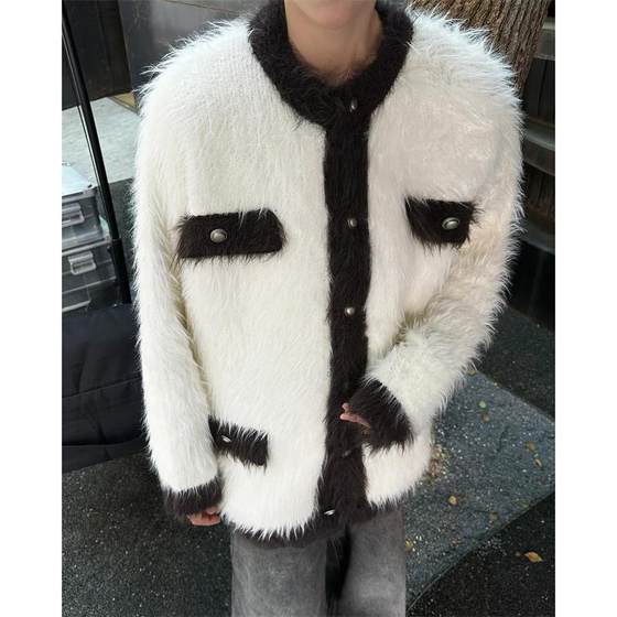 Men and women's high street cardigan sweater knitted sweater American casual small fragrance contrast soft glutinous autumn and winter mink hair loose
Men and women's high street cardigan sweater knitted sweater American casual small fragrance contrast soft glutinous autumn and winter mink hair loose