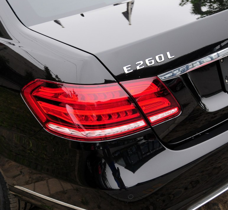 奔驰新款e级 e200 e260l e300l e320 e400l 后尾灯总成 led尾灯