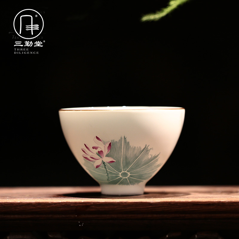 The three frequently kung fu ceramic cups hand - made pastel up celadon white tea sample tea cup S42042 small single CPU