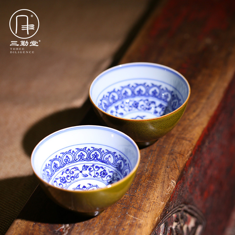 Three frequently hall hand - made master cup tea terms of blue and white porcelain glaze sample tea cup kung fu tea TZS323 ceramic cup