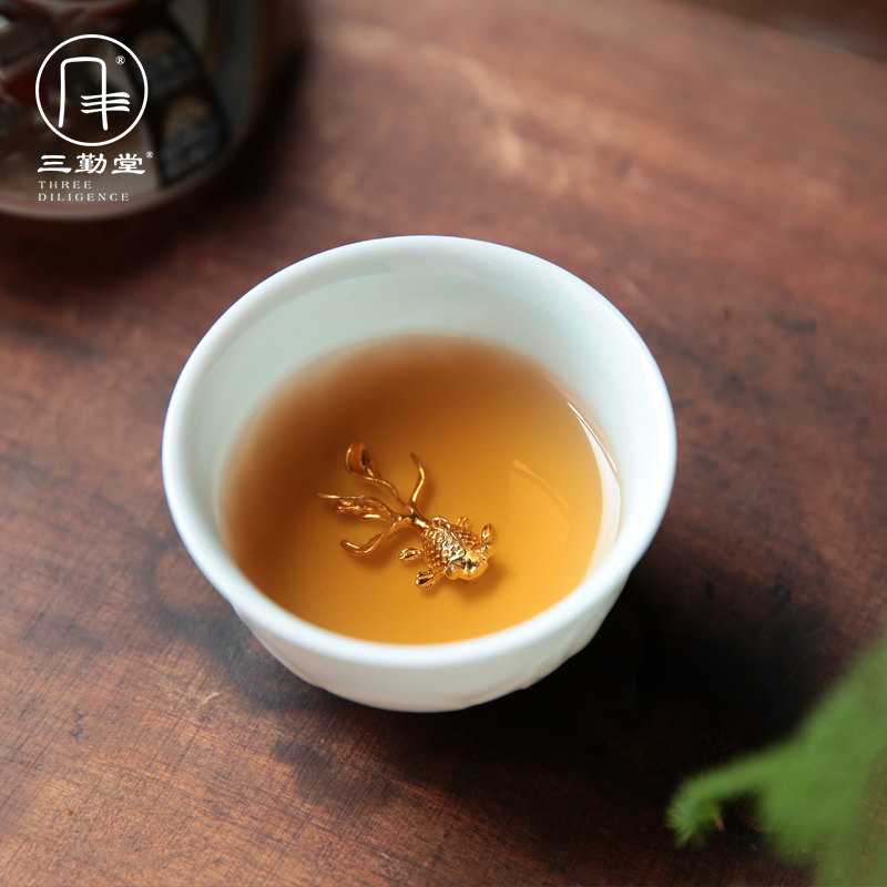 The three frequently kung fu tea sample tea cup tea cups jingdezhen ceramic celadon whitebait, S47004 master CPU