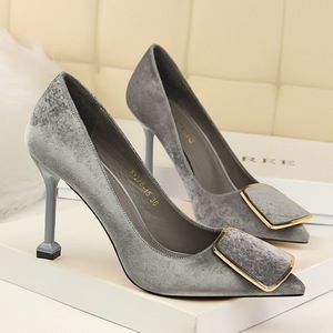 278-5: wind professional OL for women’s shoes with high heels suede shallow mouth pointed sexy metal belt single shoe he