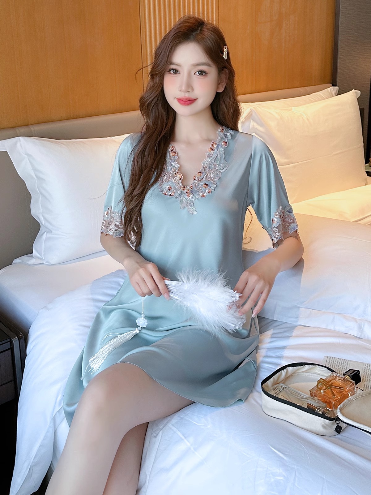 夏季女士轻薄短袖真丝绸透气网红冰丝连衣裙睡裙家居服睡衣