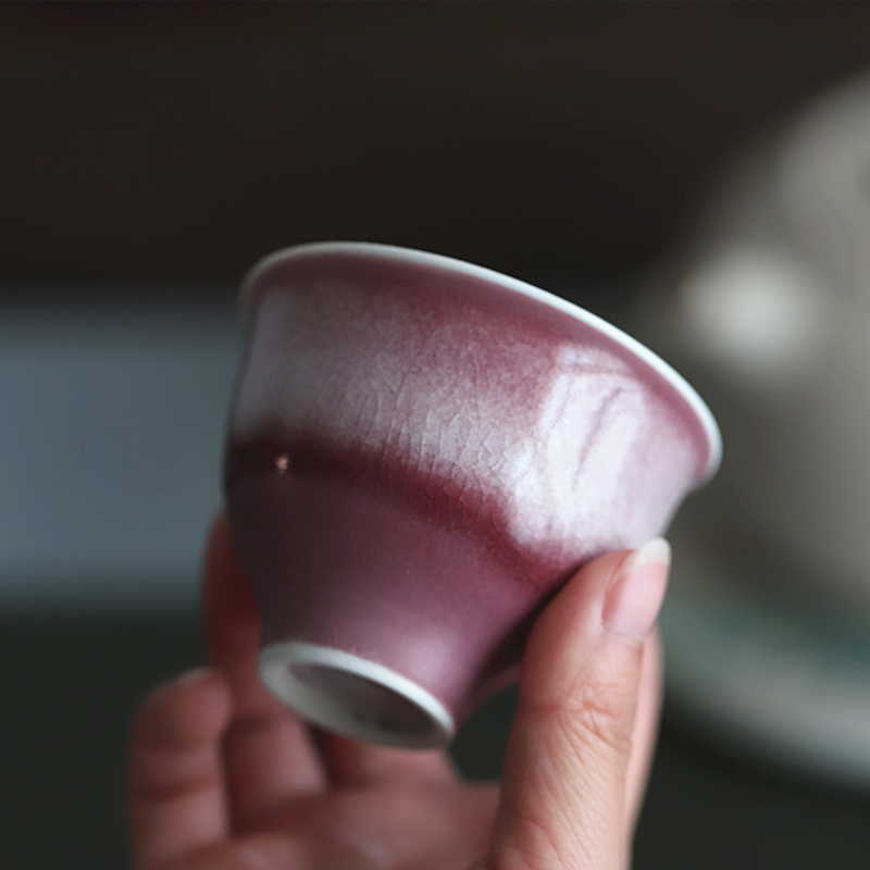 The Poly real view jingdezhen creek open the slice red glaze can keep sample tea cup ice crack glaze large tea light simple but elegant manual peach pink