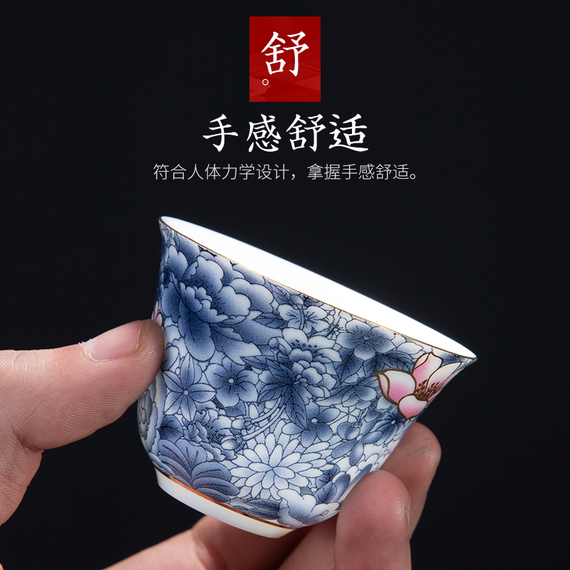 Blue and white porcelain of jingdezhen ceramic cup sample tea cup single CPU kung fu tea cup, small bowl masters cup