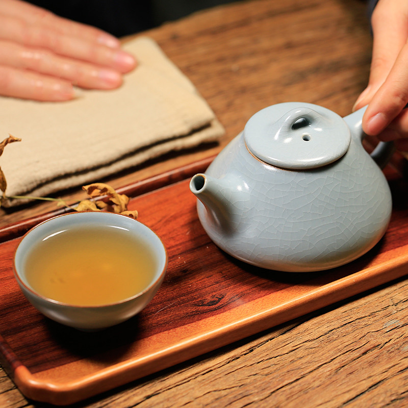 The Poly real boutique scene. Your up stone gourd ladle slicing can support his family with a single pot of jingdezhen ceramic teapot tea teapot