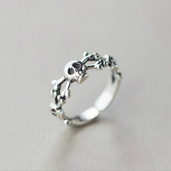 Xiao Zhang's story is simple S925 sterling silver jewelry personalized skull opening ring, men and women couples Xiao Zhang's story is simple S925 sterling silver jewelry personalized skull opening ring, men and women couples
