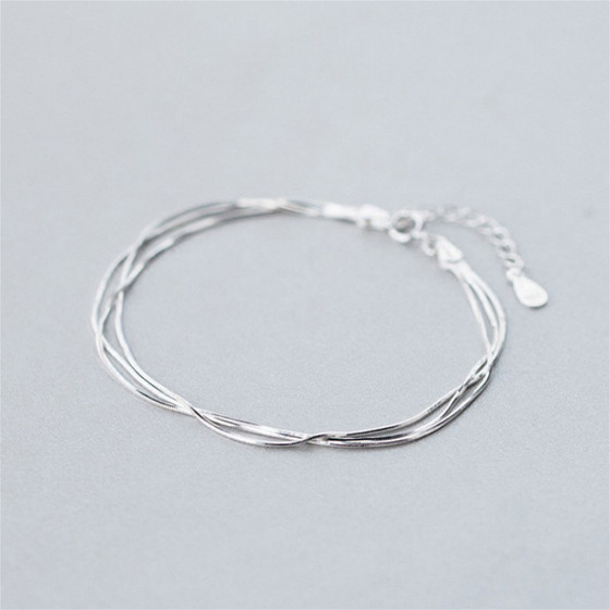 Three -layer snake bone bracelet female 925 silver student simple temperament, small fresh girlfriend ins, cold wind wild hand Three -layer snake bone bracelet female 925 silver student simple temperament, small fresh girlfriend ins, cold wind wild hand