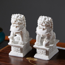 New Chinese soft lion ornaments a pair of home living room high-end decorations creative resin craft housewarming gifts
