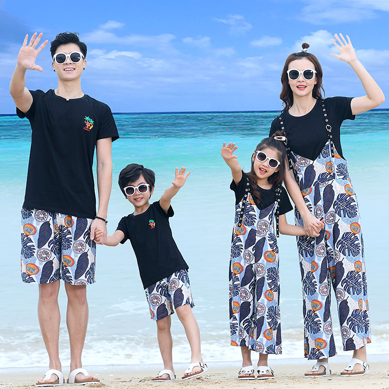 Seaside Resort Pro 2022 Summer and son fitted with a three-mouthed, skinny female holding baby bag wide-legged pants suit