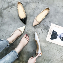 Spring shoes womens 2021 new shallow mouth shoes rivets shoes womens pointed flat shoes fairy shoes gentle ladling shoes boat shoes
