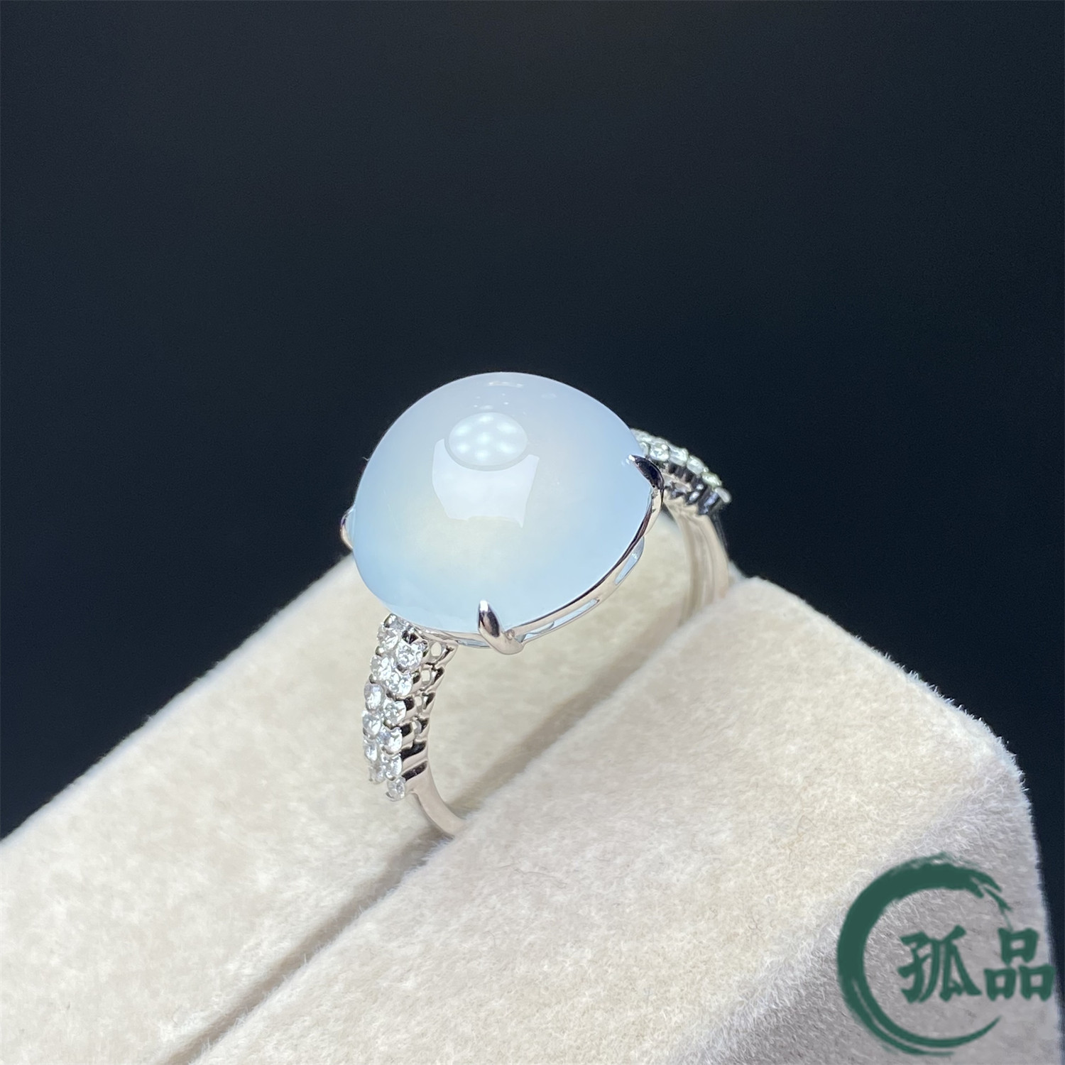 缅甸天然a货翡翠老坑冰种白冰蛋面戒指18k镶嵌高冰透亮鸽子蛋指环