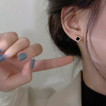 BLACK EARRINGS 2021 NEW TIDE EARS Female Minority Temperament Net Red Superior Earrings Buttoned Round Face Earrings 2022