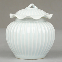 New retro Imitation Song Hutian Kiln shadow green melon leaf lid can tea jar antique porcelain new Chinese tea set