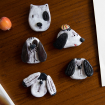 Ceramic artist personality ceramic hand-painted refrigerator magnetic stickers Blackboard stickers Cartoon handmade ceramic decoration magnetic stickers