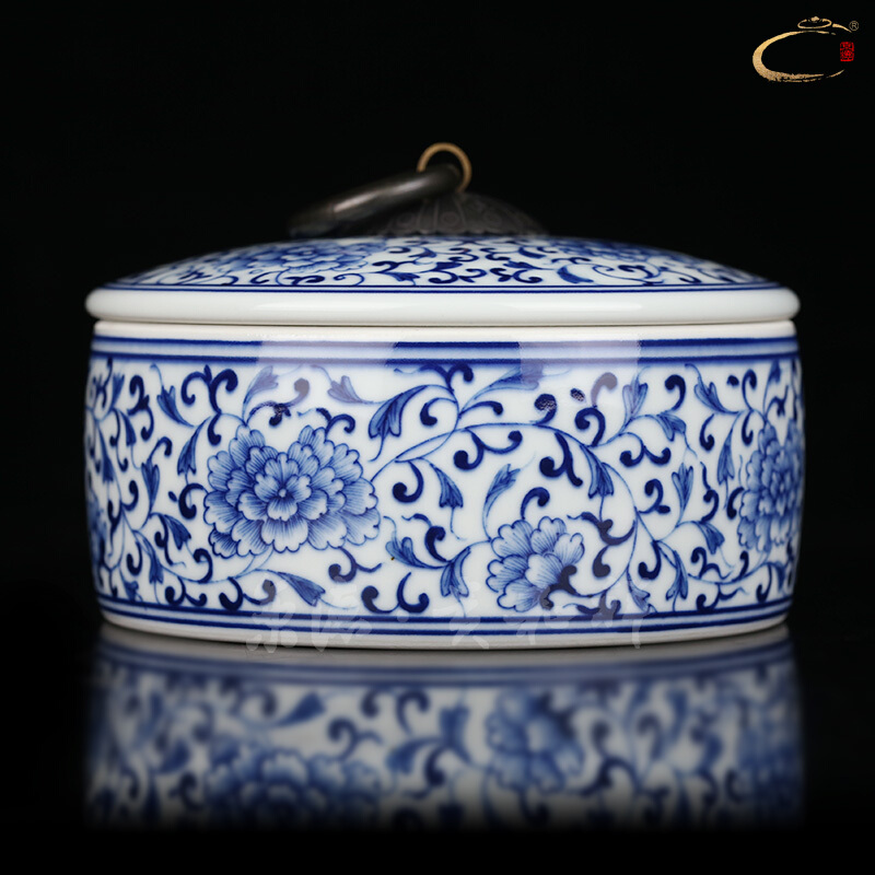 And auspicious hand - made landscape flat pot of jingdezhen blue And white porcelain ceramic portable caddy fixings sealed tank storage tank receives