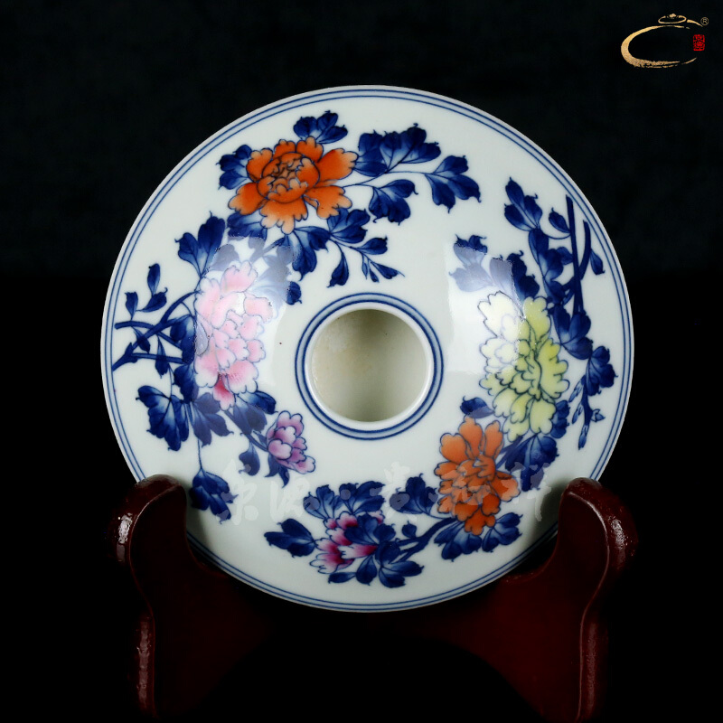 Beijing DE tea ware and auspicious jingdezhen ceramics by hand to wake POTS are scattered receives receives a pipe color peony tank