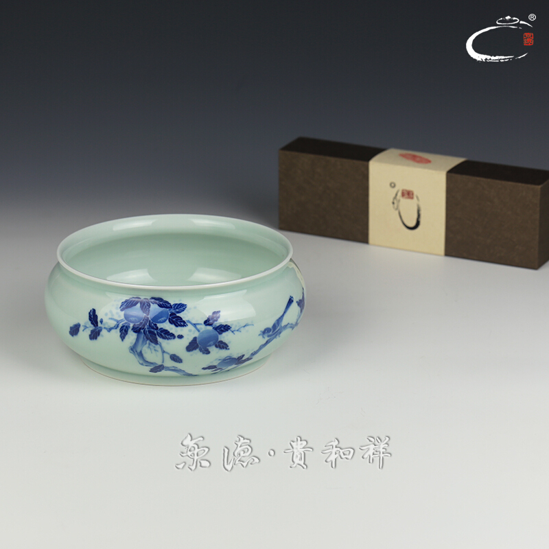 Jing DE and auspicious jingdezhen blue and white kung fu tea tea accessories checking ceramic water wash cup of tea to wash