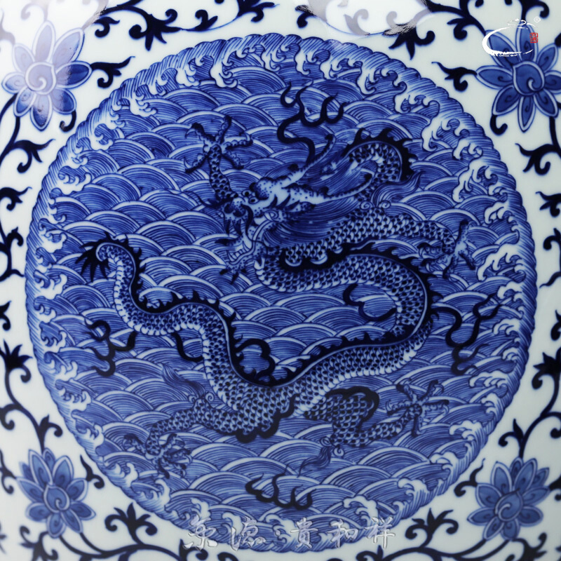 Beijing 's tea ware and auspicious jingdezhen ceramics by hand to wake receives the blue and white dragon tea pot receives stock POTS