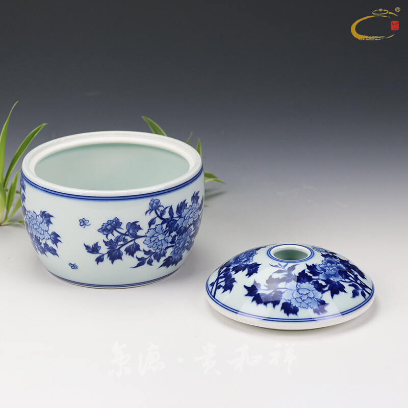 Jing DE auspicious hand - made esteeming harmony of blue and white peony can of jingdezhen ceramic portable by hand seal tea packaging small jar