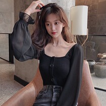 Autumn new womens vintage temperament square collar knitted T-shirt Joker solid color slim body foam sleeve bottoming top