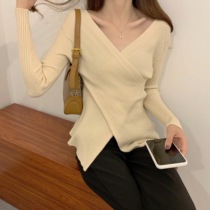 New Summer Irregular Sweaters Sweaters Women Design Sensary Locks Bone Blouses Jacket Head Inside Hitch-Led Knitwear Tide