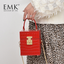 Niche design small bag 2021 new trend Bride wedding gift to send newcomer portable bucket bag Womens Small bag