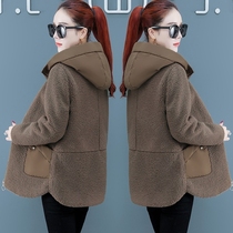 Grain suede lamb wool jacket ladies short autumn and winter 2022 new 100 hitch long and fur integrated blouses