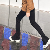 The horse hooded pants of the moment in the present are the * 100 hitch-king one-key-pull-leg conspicuble jeans (the autumn and winter polished version)